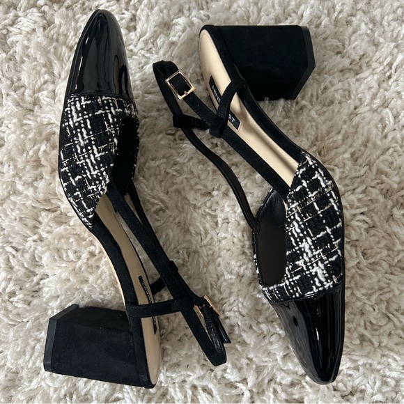 8 1/2 ADE SLINGBACK BLACK AND WHITE HEALS - Picture 3 of 10